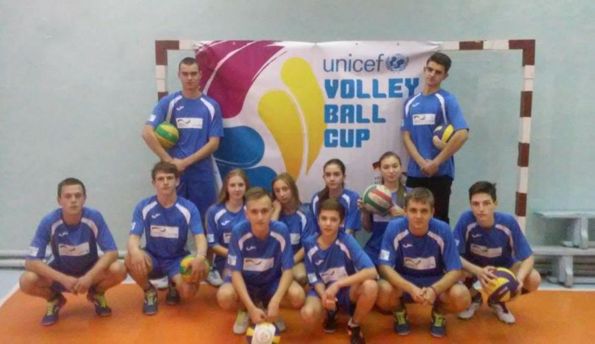 shkolniki voleybol yunisef