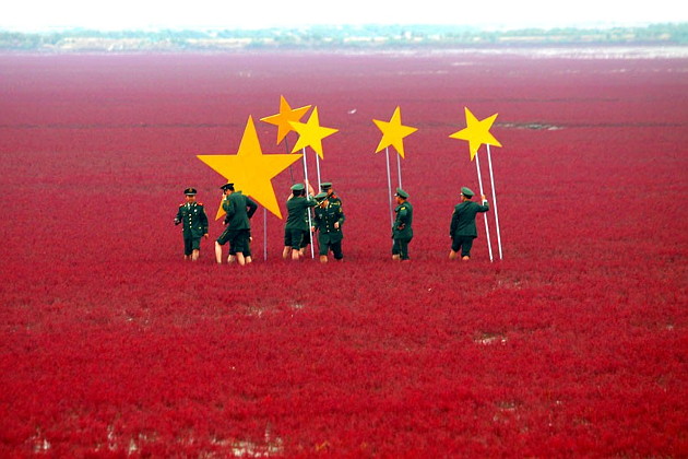 china troops