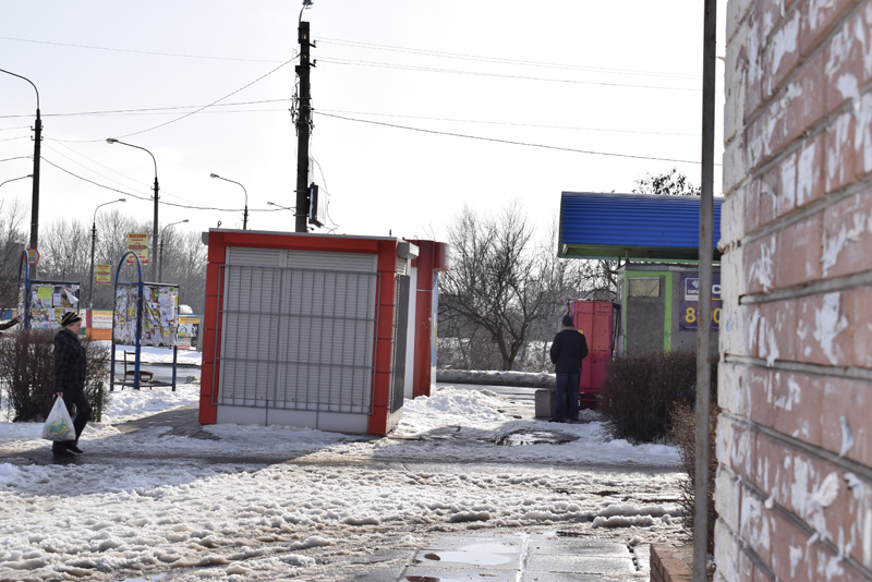 МАФ невідомого призначення встановлений нещодавно на зупинці магазин Сонячний 24 березня 2018 