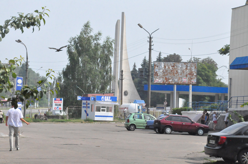 Вид на Жовтневу площу