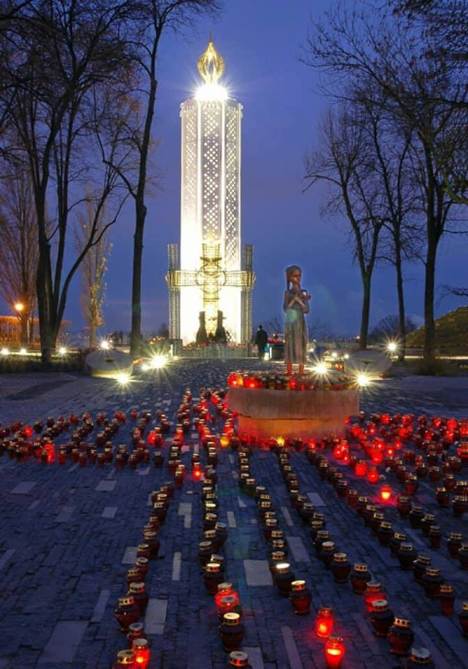 Памятник Голодомору